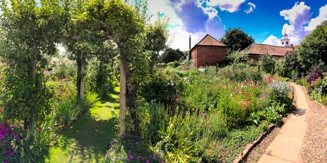 20140707-Photo 07-07-2014 12 17 29 - Gunby Hall Garden