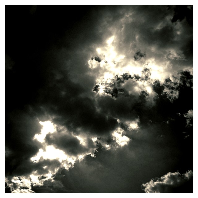 20140709-IMG_001585- Clouds