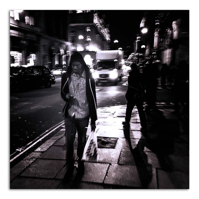 nightime-in-picadilly-02